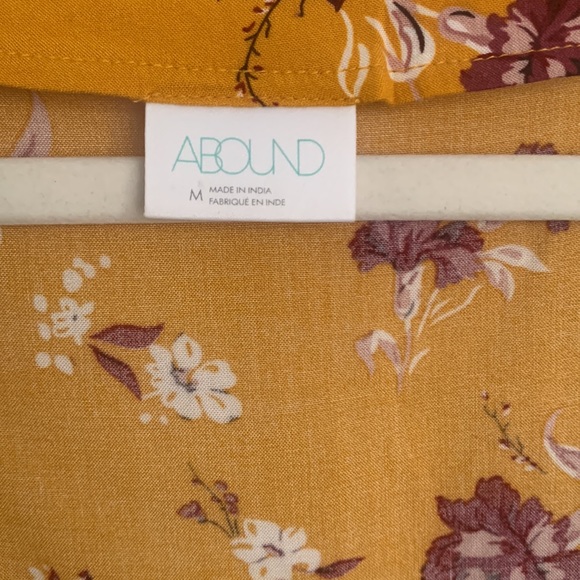 Women’s floral blouse NWT Size M - Picture 4 of 7